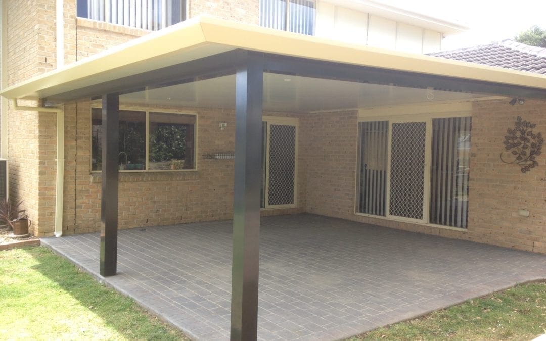 Insulated roof panel pergola