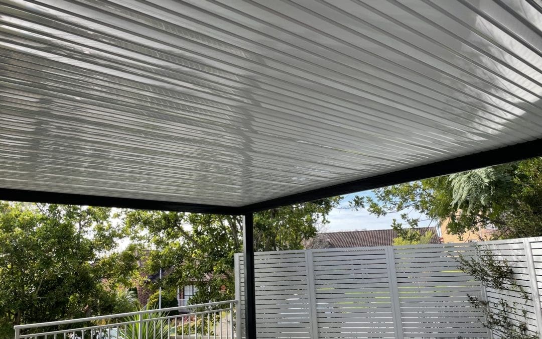 Flat Colorbond Pergola with Composite Deck, Blackbutt